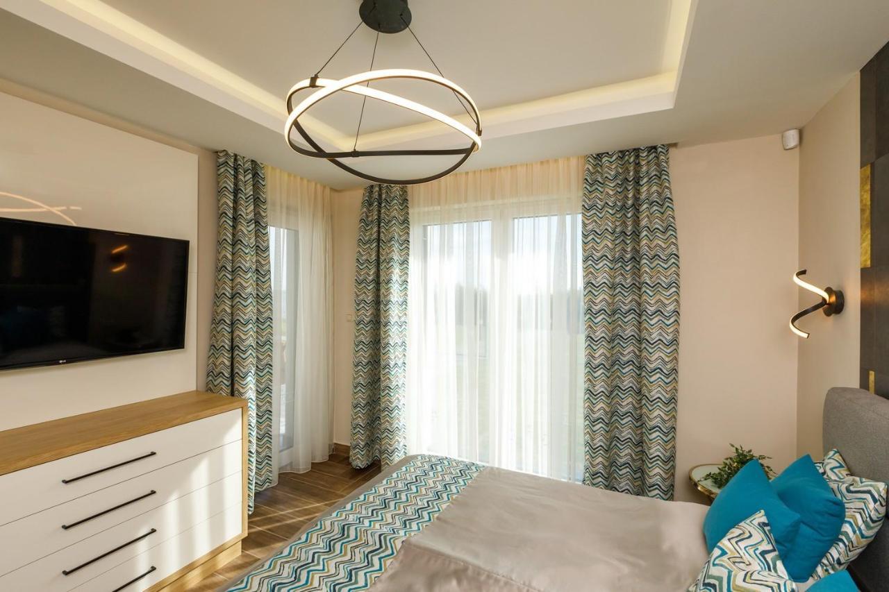 Royal Cafe Apartman ケストヘイ エクステリア 写真